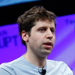 OpenAI Still Trying To Lure Altman Back; Investors Could Sue